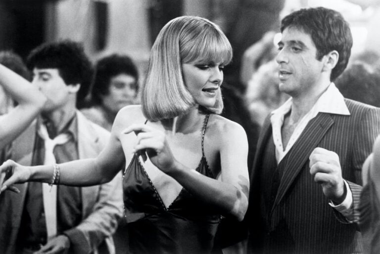 Dieses Bild zeigt Tony Montana und Elvira tanzend und dient als Beitragsbild für das Blog-Thema: 'Ein ganz besonders Treffen in Berlin'.