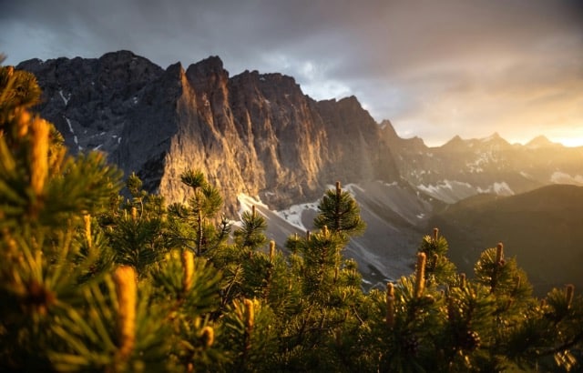 Das Bild zeigt die Alpen und symbolisiert das Thema „Erotikreise“.